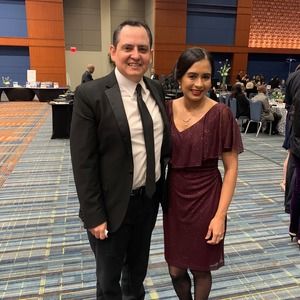 Meet your Posher, Ana